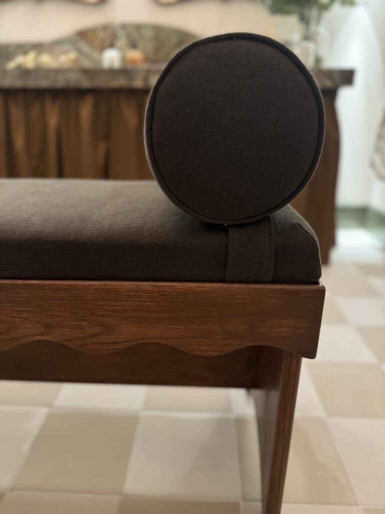 Sitting bench detail