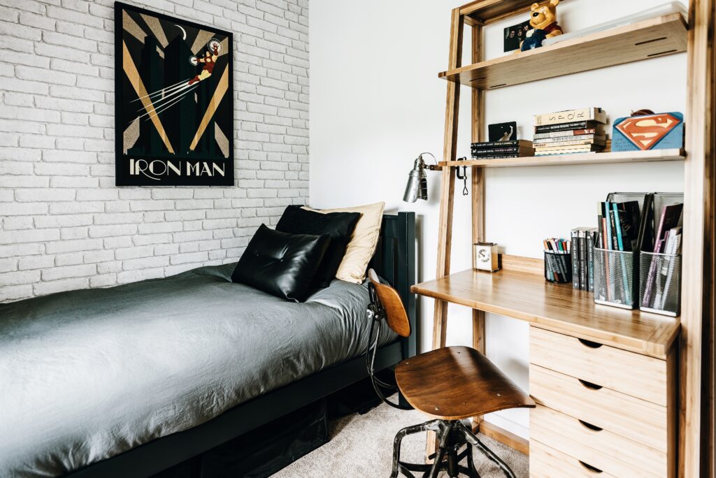 Teenager single bedroom for a townhouse in Trumpington, Cambridge- by Katie Malik Design Studio