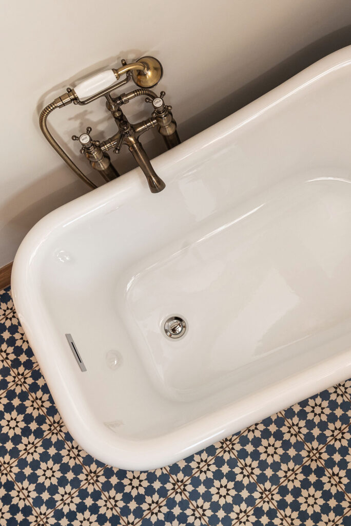 Contemporary Bathroom designed by Katie Malik Design Studio